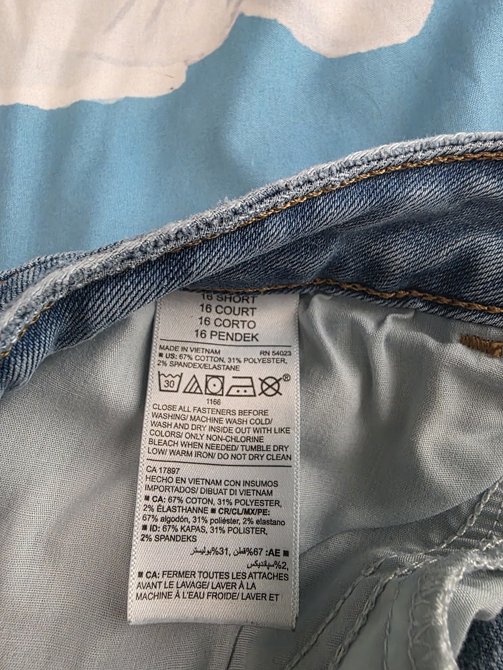 Old Navy Light Blue Bootcut Women's Jeans Bundle - Picture 8 of 11